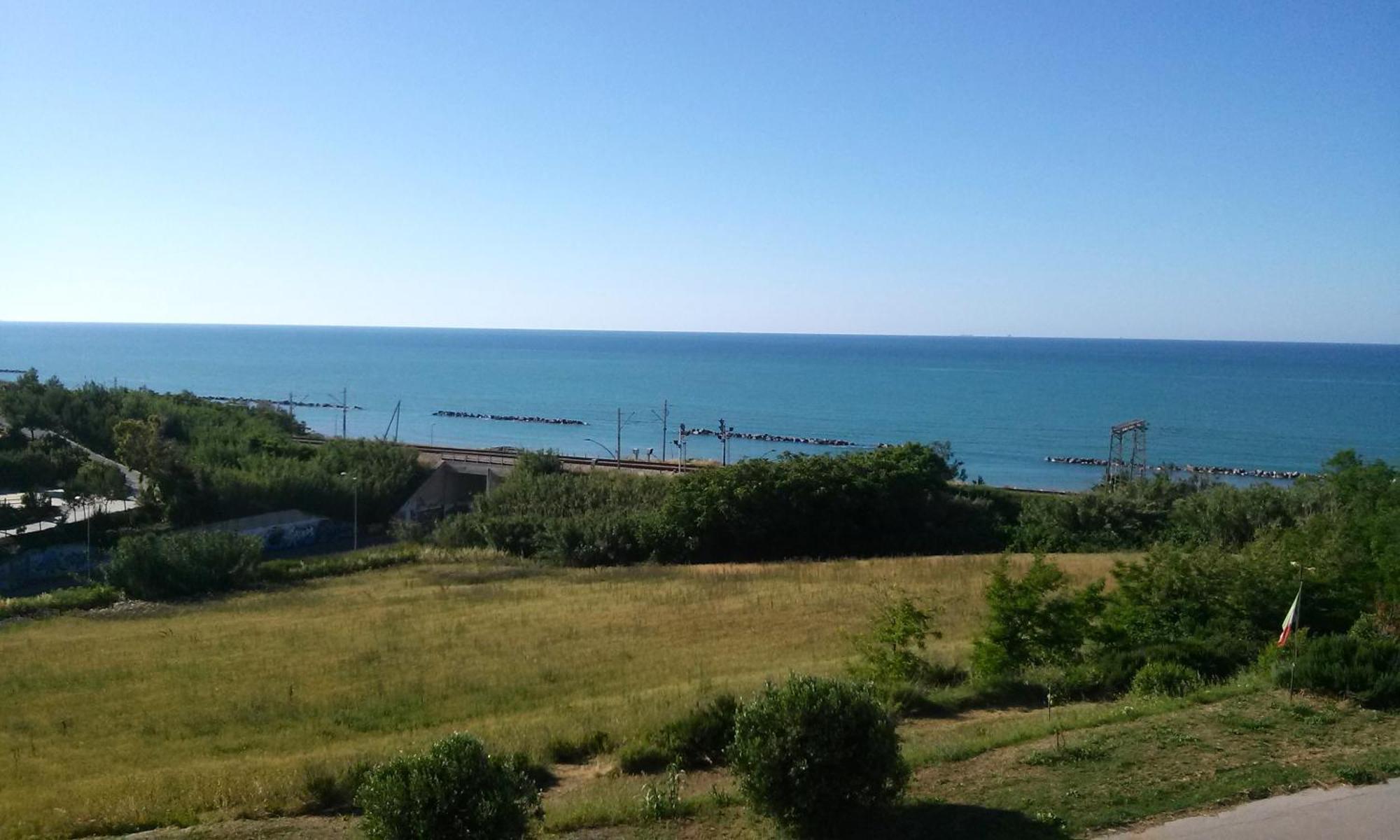 泰尔莫利Via Del Mare别墅 外观 照片